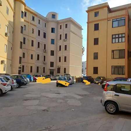 Apartment Casa Del Grillo, In Centro, A 50m Dal Mare