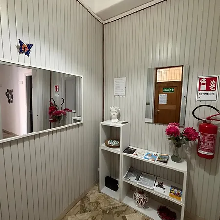 Casa Del Grillo, In Centro, A 50m Dal Mare Apartment